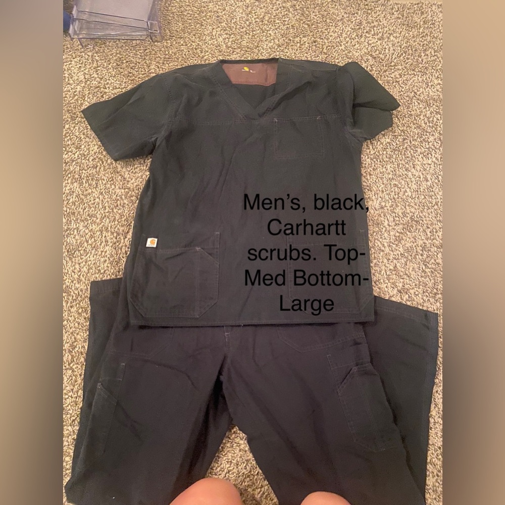 Men’s Carhartt scrubs